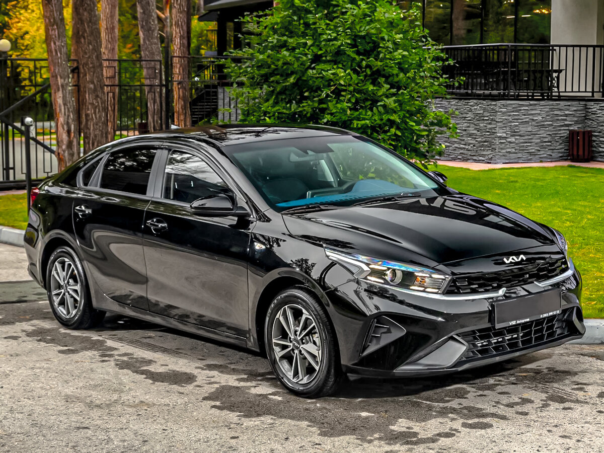 Новая Kia K3 (Cerato из Китая) обойдется в 2.4 млн рублей