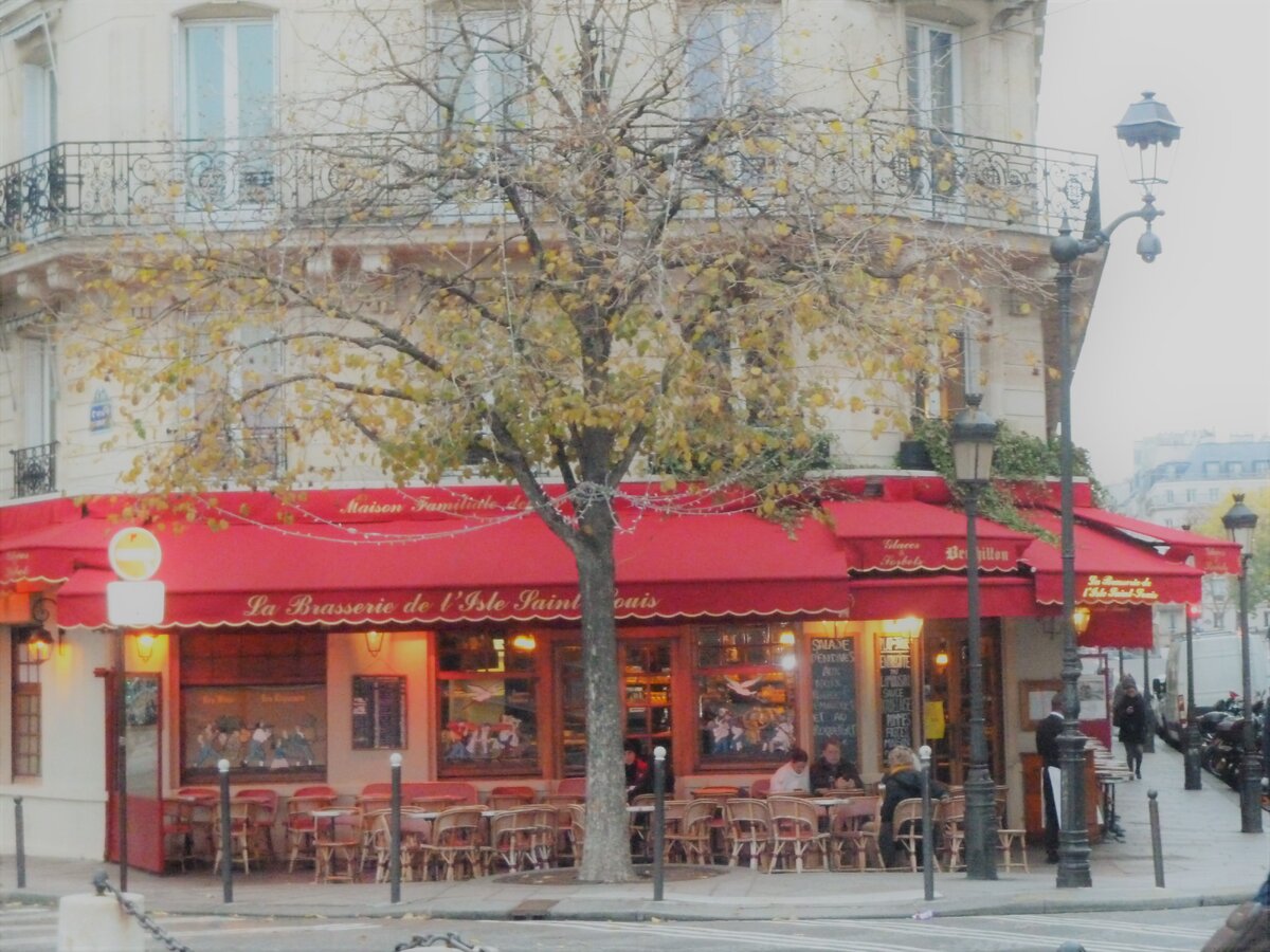 Пара дней ленивого отдыха и посиделок в уличных кафе -- то, что вам нужно.