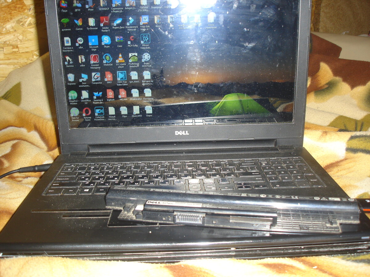 Подставка для ноутбука из ПВХ панели, сделанной своими руками.