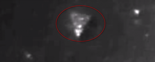  По мнению знаменитого уфолога Streetcap1, (сам он себя называет «космический детектив») в этом замешаны NASA