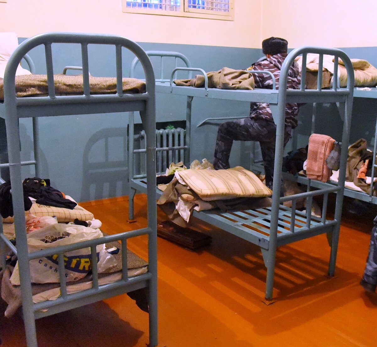 Утренний обыск в "карантине".