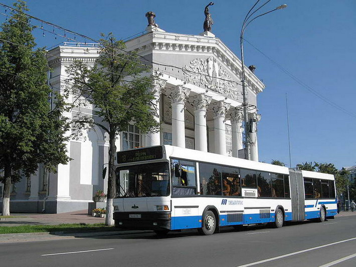 Транспорт гомель. Население города Гомель. Гомель город какой страны. Город Гомель Беларусь численность населения фото.