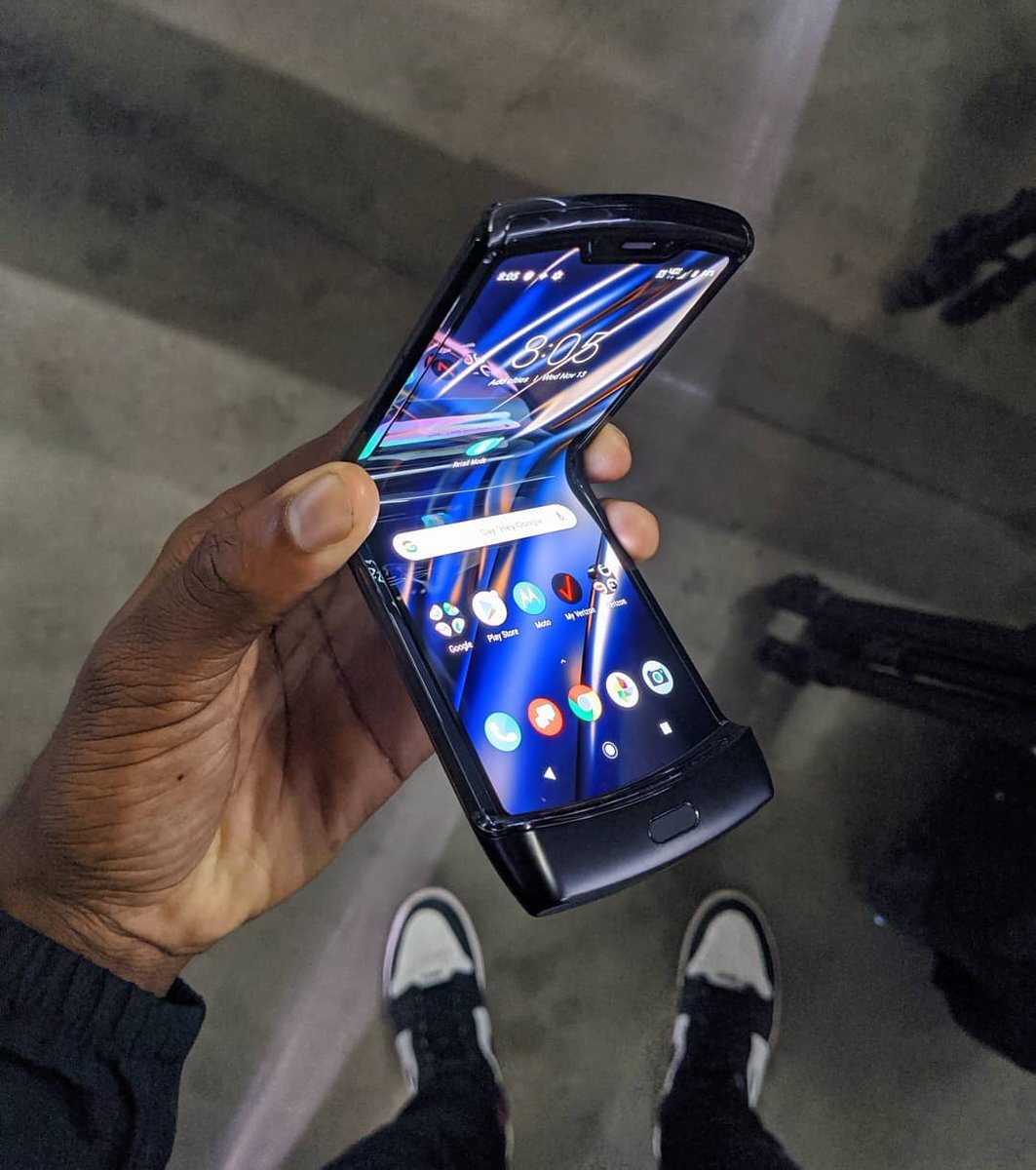 Возвращение обновлённой легенды в массы немного задерживается 