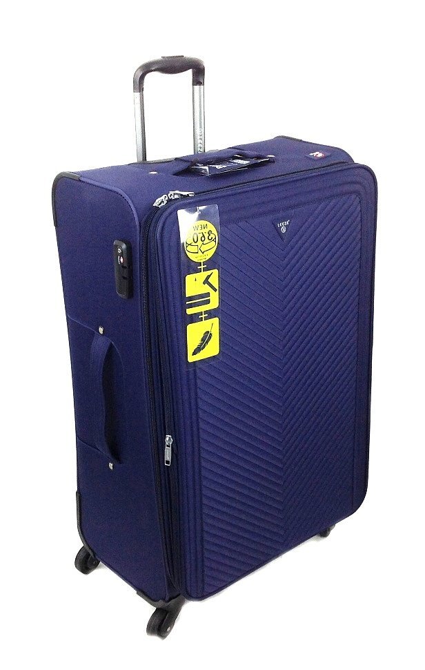 фото чемодана из полиэстера