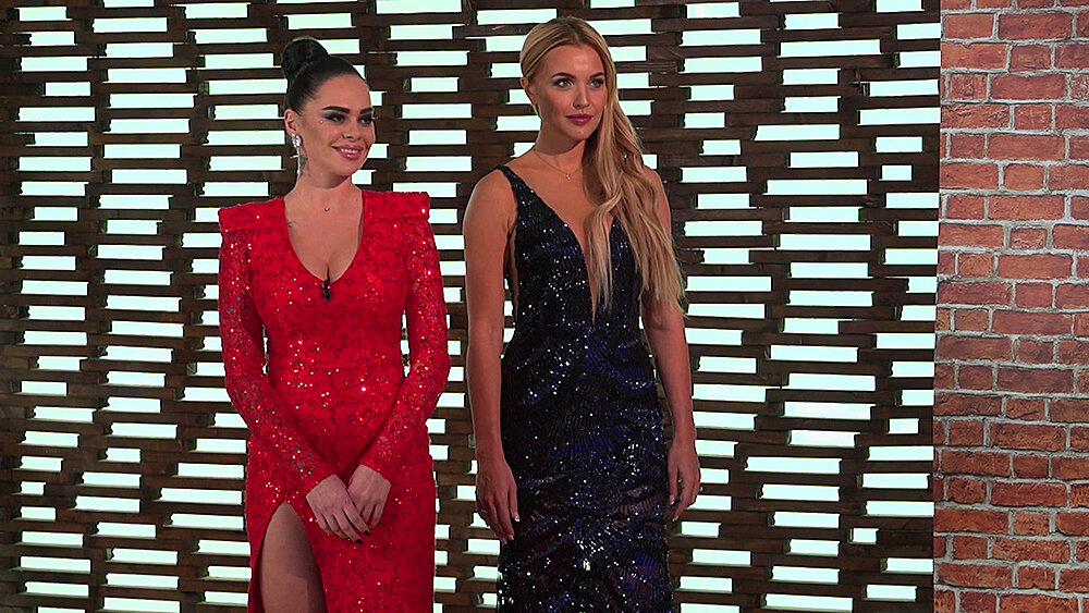 (c) «Пятница!»