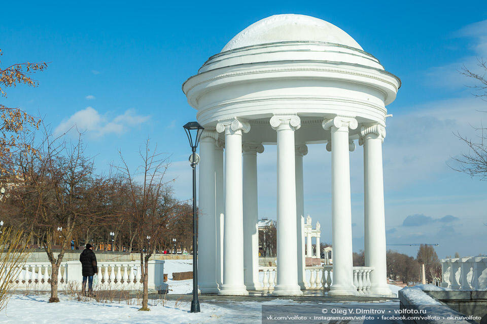 Ротонда на Центральной набережной Волгограда