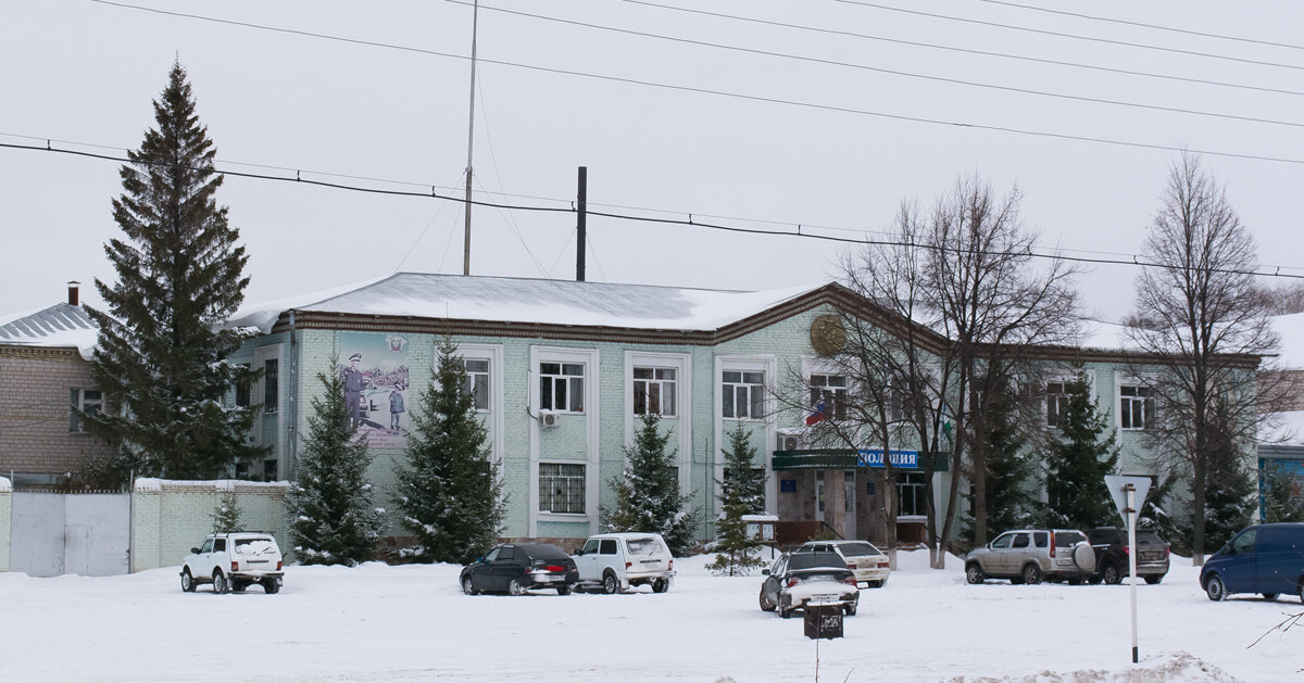 Фото собственного авторства. На фото - Отдел полиции по Благоварскому району Республики Башкортостан. Но действие будет происходить не тут.