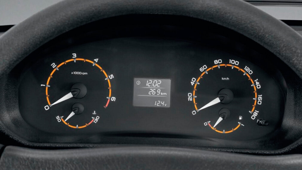 Панель приборов обновленного LADA 4x4