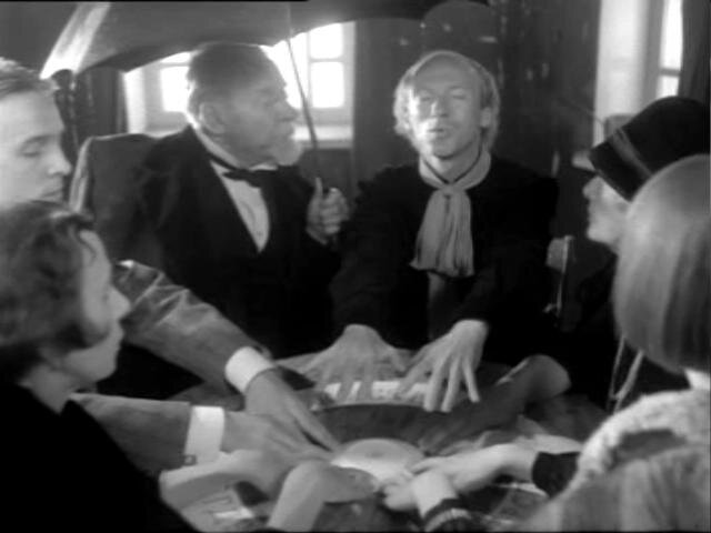 Кадр из фильма "Собачье сердце" В. Бортко