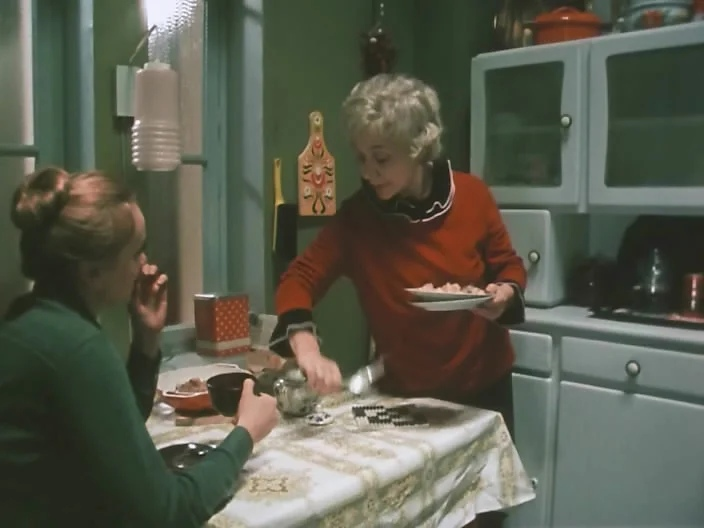 Кадры и фото из фильма Дневной поезд, 1976 на портале Киноафиша