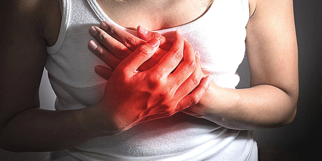 Давящие,жгучие боли за грудиной, посередине.