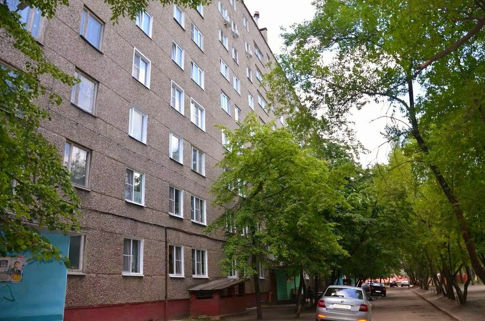 Блочная "брежневка"