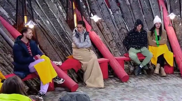 Ксения Бородина и участники "Дом-2" (фото из Telegram)