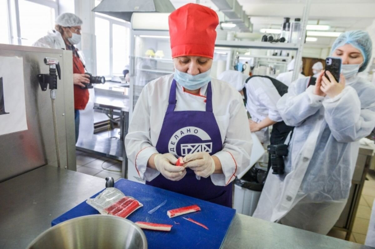    В мэрии Новосибирска сообщили о нехватке поваров и учителей на 2023 год