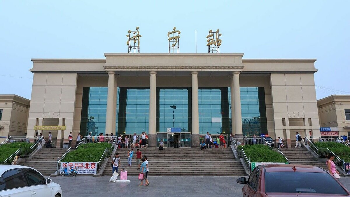     Таганрог Ростовской области установил побратимские отношения с городом Цзинин в Китае, об этом сообщается на сайте местной мэрии.