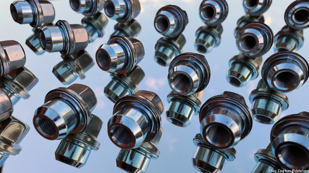 
гайки колёсные Land Rover Defender © deletant