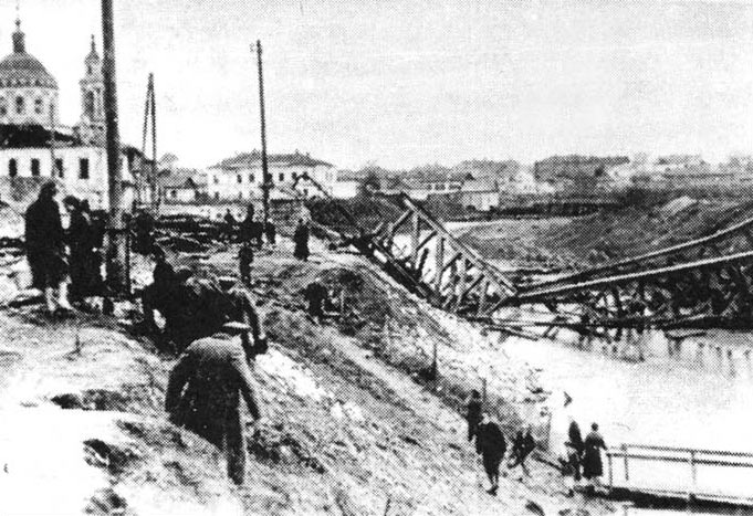 Орёл в годы войны. С яндекс-картинки https://clck.ru/32s3Ej 