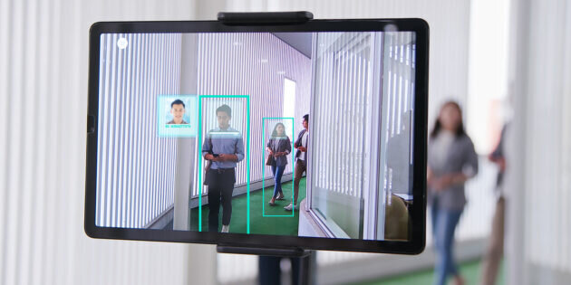 Иллюстрация: aslysun / Shutterstock📷
