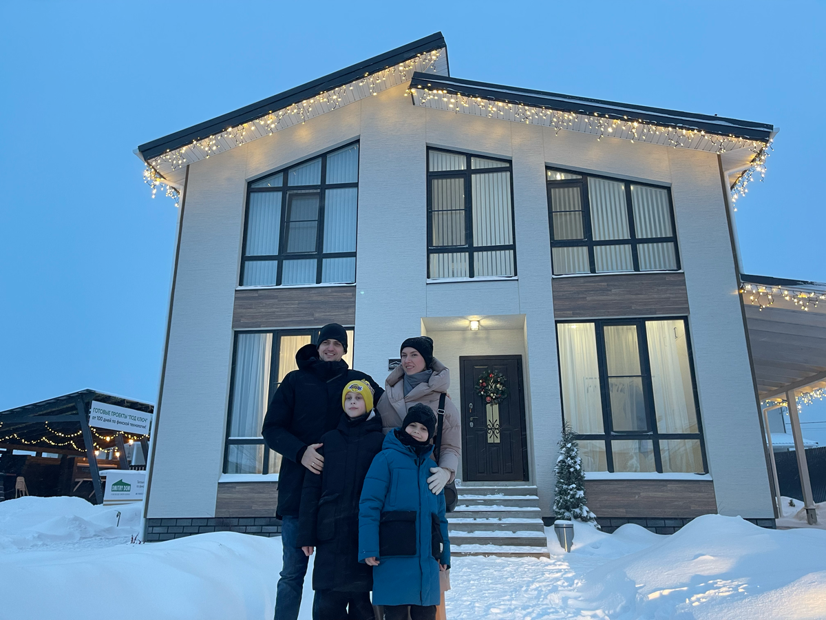 К нам на выставку приезжают целыми семьями, чтоб не только взрослые, но и дети смогли почувствовать комфорт и удобство жизни в загородном доме