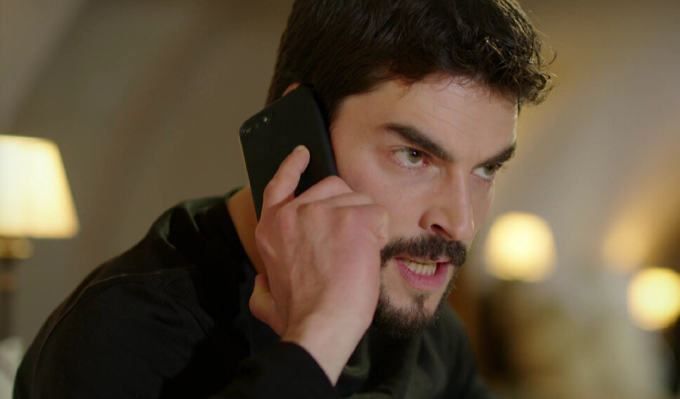 ветреный турецкий сериал миран. азра в сериале ветреный. акын акынёзю ветренный. ветреный турецкий сериал. ветреный 40 серия.