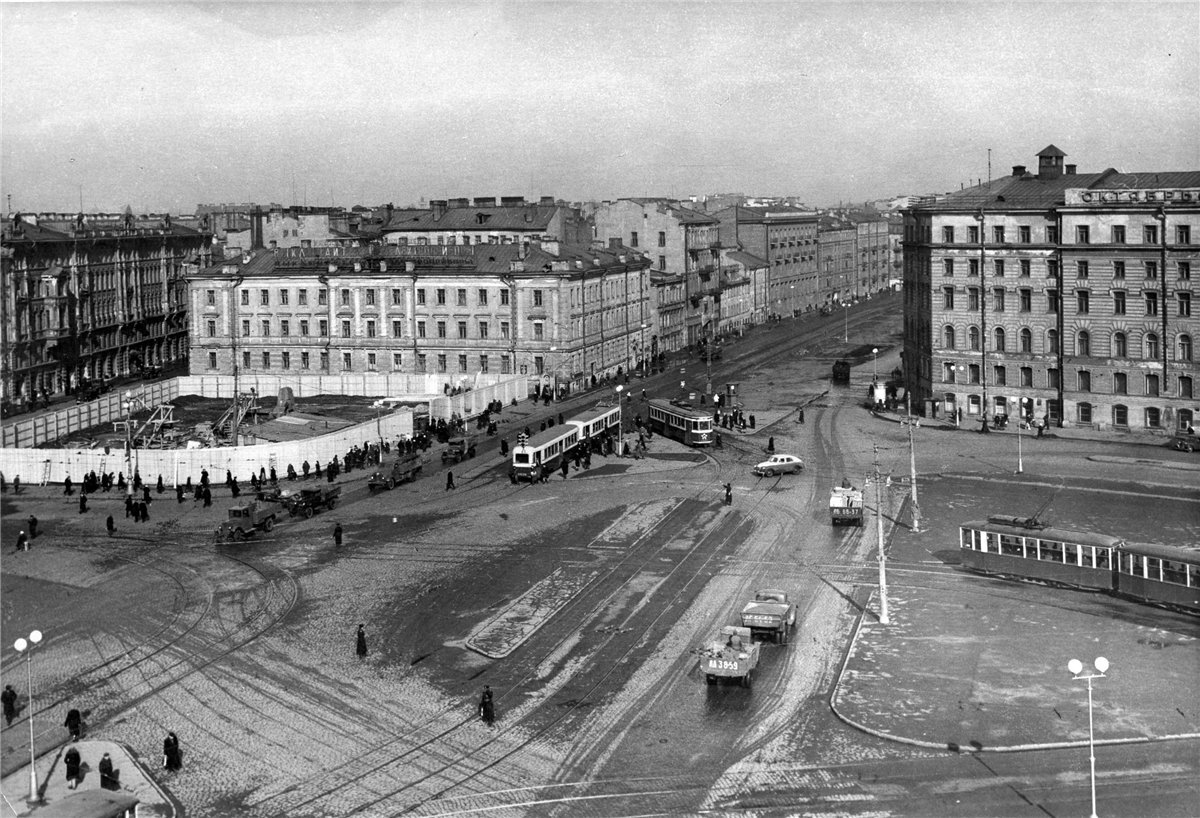 Сквер на площади восстания в ленинграде