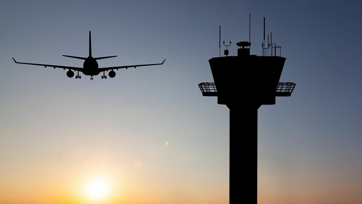     Борт авиакомпании Air Astana, следовавший из Ташкента в Алма-Ату, попал в зону сильной турбулентности. Пострадали семь человек.
