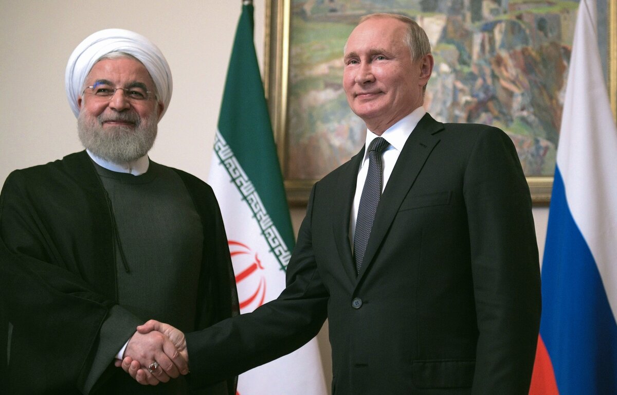 Из открытых источников в интернете. Президент Ирана Э.Раиси и президент РФ В.Путин.