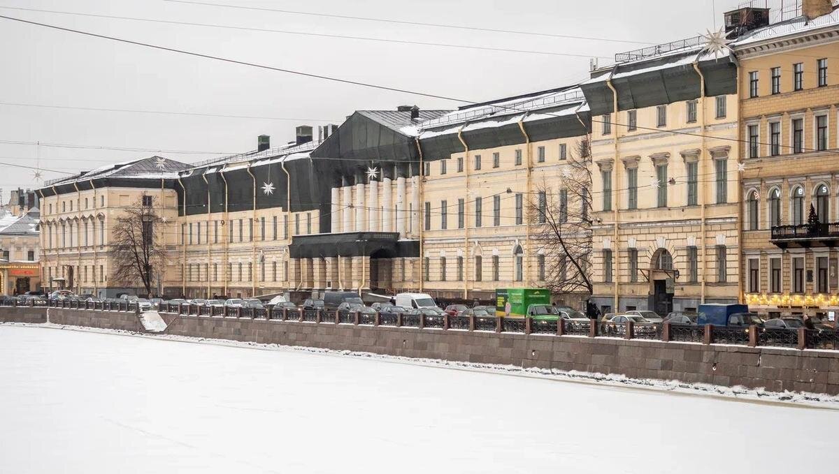 Здание РНБ на Фонтанке. Фото: Олег Золото / MR7