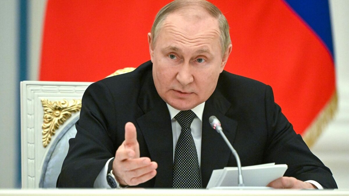     Российский президент Владимир Путин заявил, что страна найдет жесткий ответ на поставки зарубежных танков Украине.