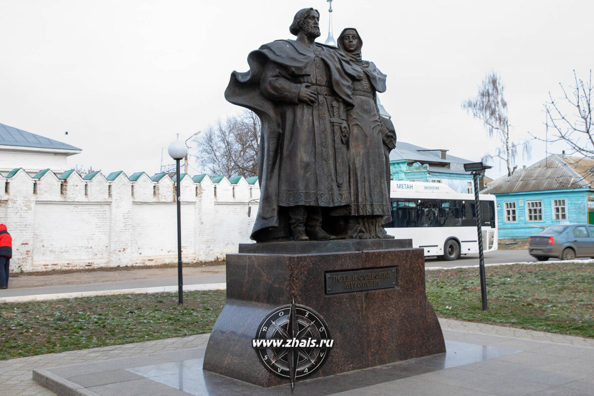 Дивеево памятник Петру и Февронии. Площадь крестьянина Муром. Муром достопримечательности. Муром i.