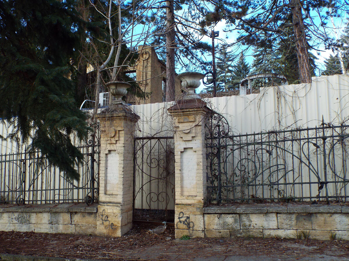 Бывшая Дача Стрелкова (март 2023 года)