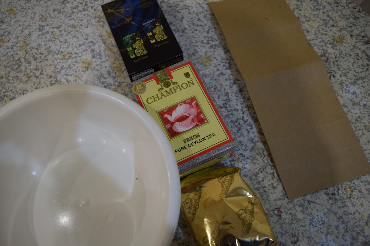 Я приготовила миску для перемешивания и бумажный пакет для хранения.