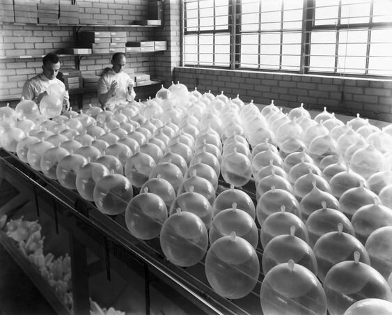 
Тестирование презервативов в 1935
