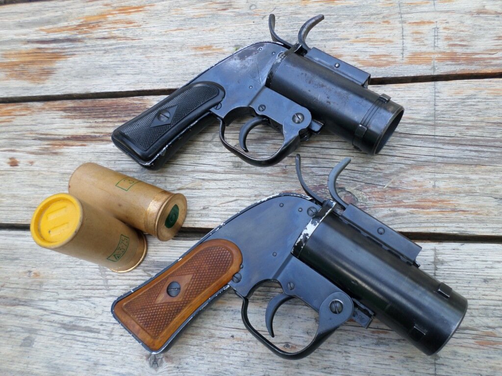 сигнальный. сигнальный. ракетница зубр 526 игрушка. сигнальный. сигнальный пистолет 20 калибр.