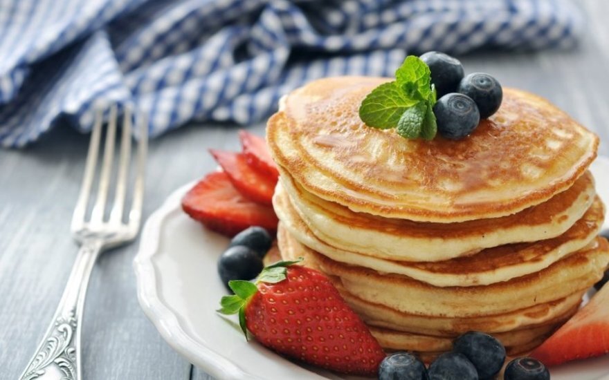 Морковные оладьи – вкуснота почти «из ничего» (если бы сама не приготовила, то не поверила, что это так вкусно)