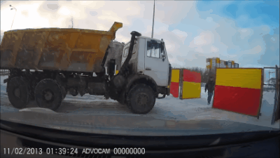 Сначала мужики не поняли, что над ними шутит сама Судьба