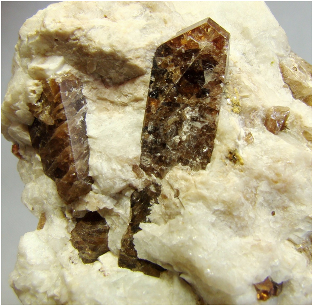 Природный из уральских месторождений