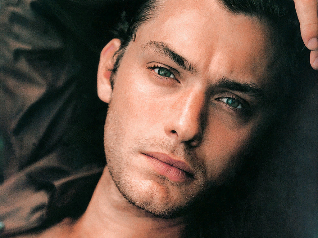 модель адриана лима. брутальный мужчина. лионель грей. слова из словаря пушкина. красивые мужские глаза.