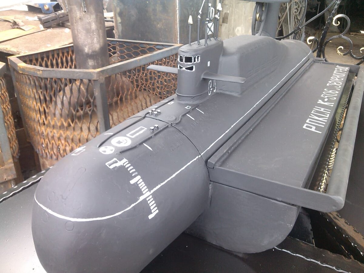 Мангал в виде подводной лодки