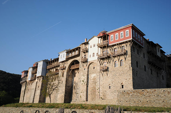 Иверский монастырь, Афон. Фото с сайта agionoros.ru