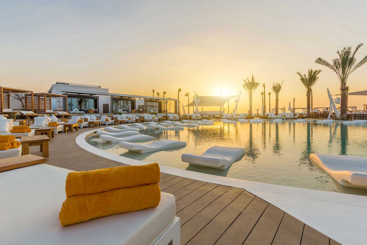 Nikki Beach Resort Spa Dubai 5. Сансет Бич Дубай.