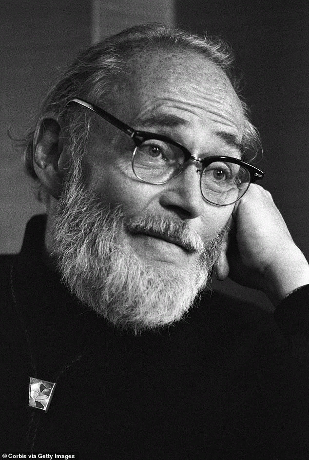 Сам Уильям Юджин