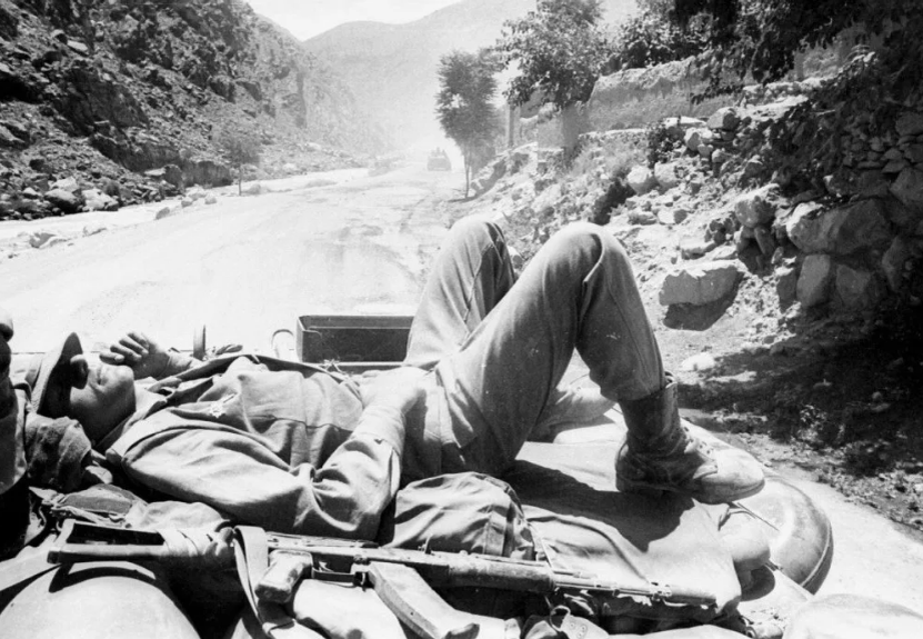 Фото из солдатских архивов. На броне. Шурави в Афганистане