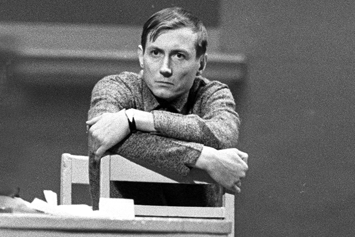 Источник: kino-teatr.ru/kino/acter/m/star/1399/bio/