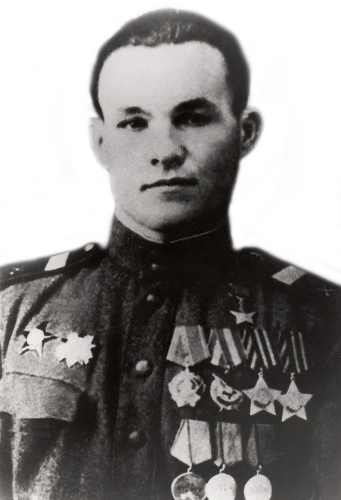 майор деев и майор петров. герои советского союза вов. василий петров артиллерист. болтенко. луканин яков ефимович герой советского союза.