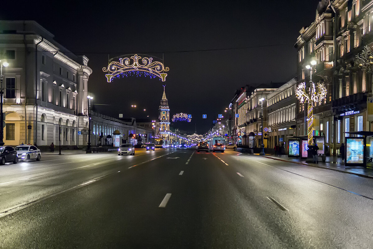 Невский проспект в сторону Адмиралтейства. Фото: В.Кононов.