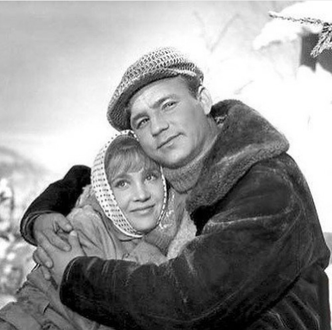 Илья ковригин девчата. Актер николай рыбников девчата. Сколько лет рыбникову в девчатах. Рыбников в фильме девчата. Николай рыбников девчата.