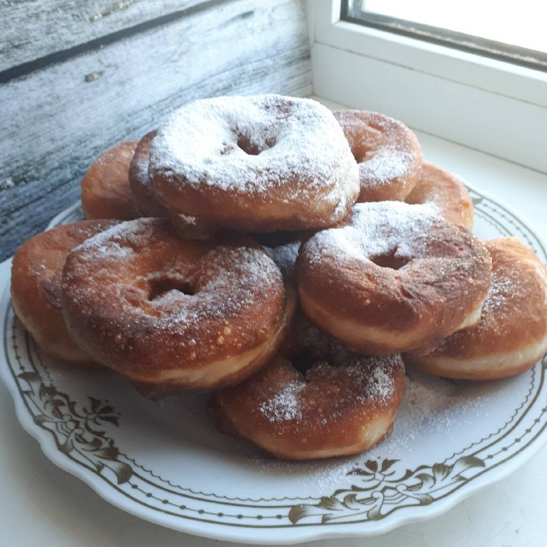 Жидкие пончики рецепт. Пончики московские. Пышки еда. Ленинградские пышки. Пышка выпечка.