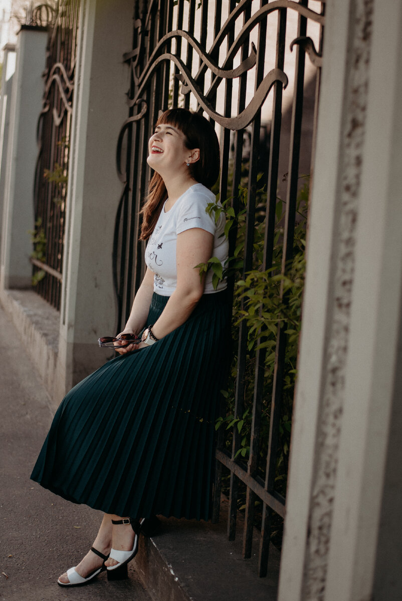 Это я в прошлом мае. В этом году гулять в босоножках ещё не приходилось :)