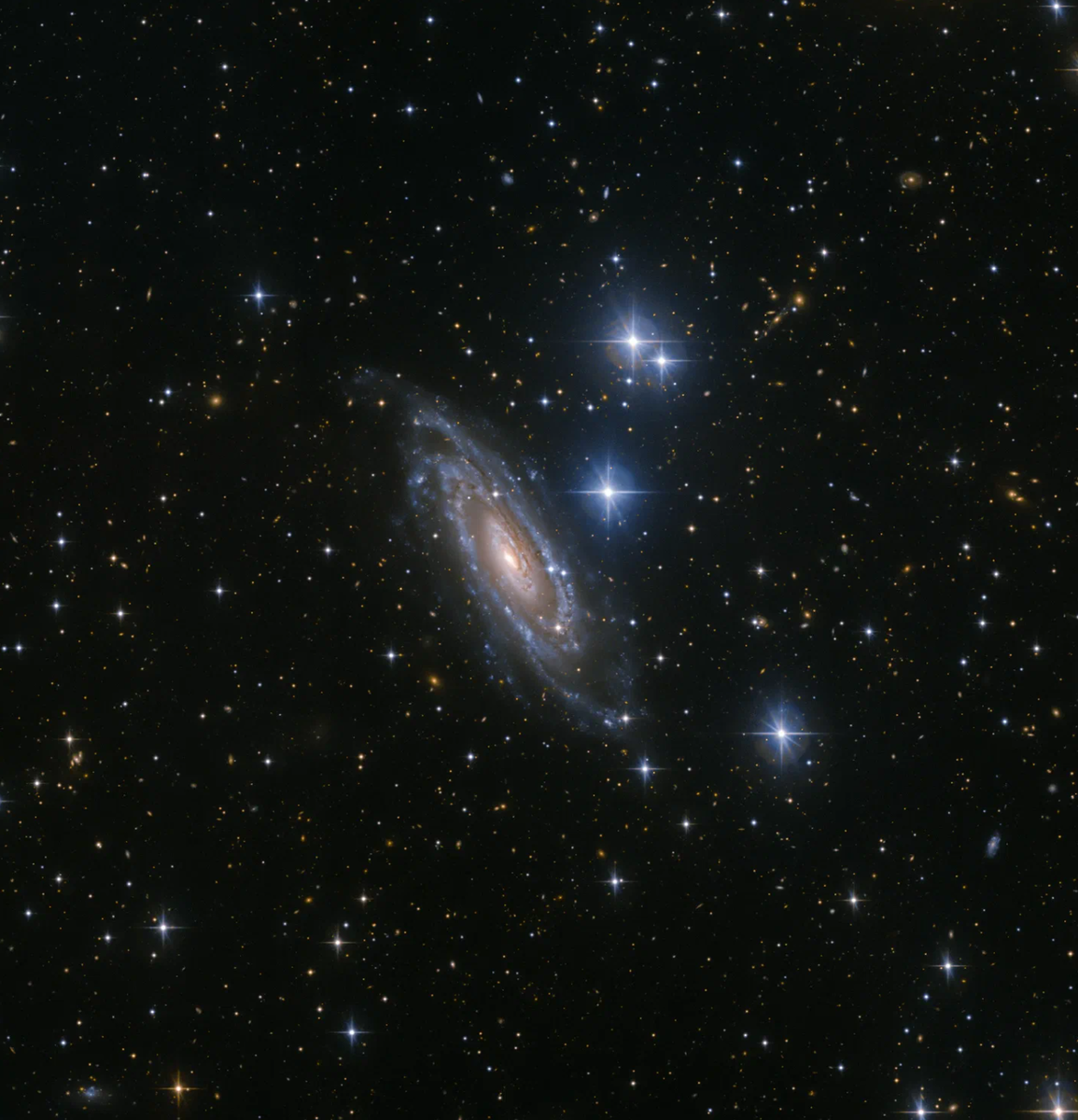 Самая далекая. NGC 7741. Галактика NGC 1132 Созвездие Эридан. Галактика NGC 2275. Галактика NGC 5890.